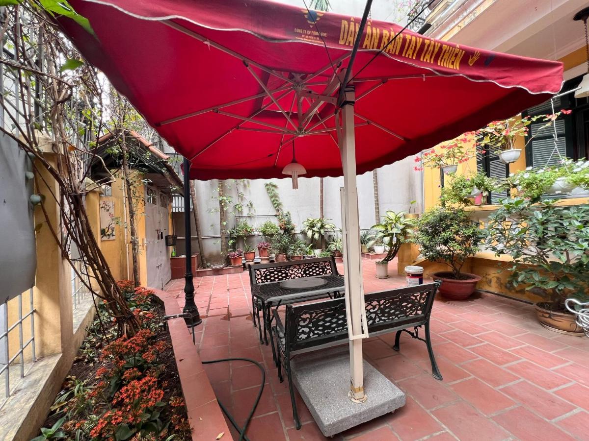 French-Styled House Apartment Hanoi Bagian luar foto